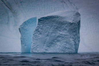 Wunderschöne Eisformen im Fjord von Illulisat.