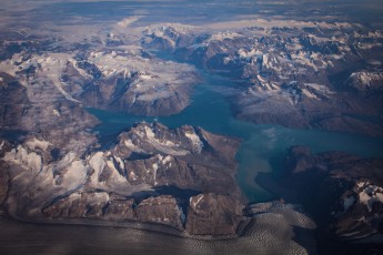 Blick auf den Sonderstrom Fjord aus dem Flugzeug