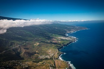 Die westliche Küstenlandschaft von La Réunion.
