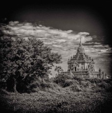 An unknown zedi in Bagan.